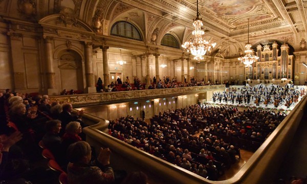 广州交响乐团，瑞士日内瓦维多利亚音乐厅，指挥：林大叶